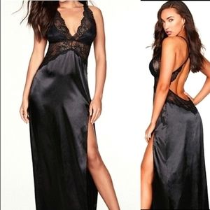 NWOT. FoH "Rosalita" Gown.